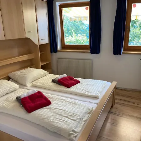 Haus Auner Апартаменты